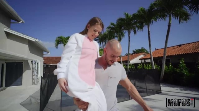 Парень отымел двух подружек - #3